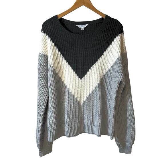 Time and Tru Chevron Pullover Knit Sweater Large 12-14 Gray Black White Cozy - Picture 2 of 12